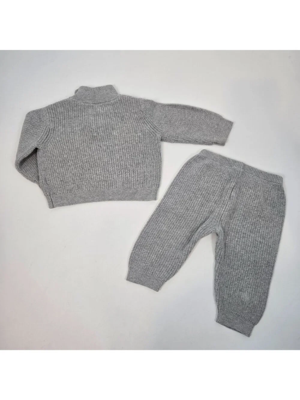 Baby Gap Ribbed Sweater Set Gray Knit Pants 2 Piece Fall Baby Size 6-12 Months